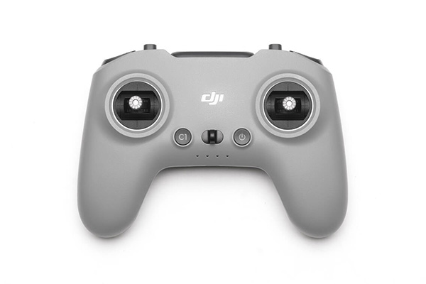 [ドローンレンタルネット]DJI FPV送信機 3